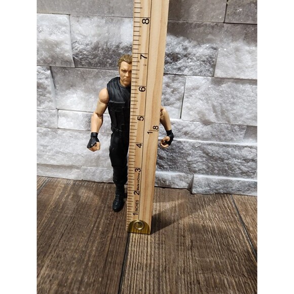 WWE Basic Series Superstar 60 Dean Ambrose Wrestling Action Figure Mattel 2013 - Picture 3 of 4